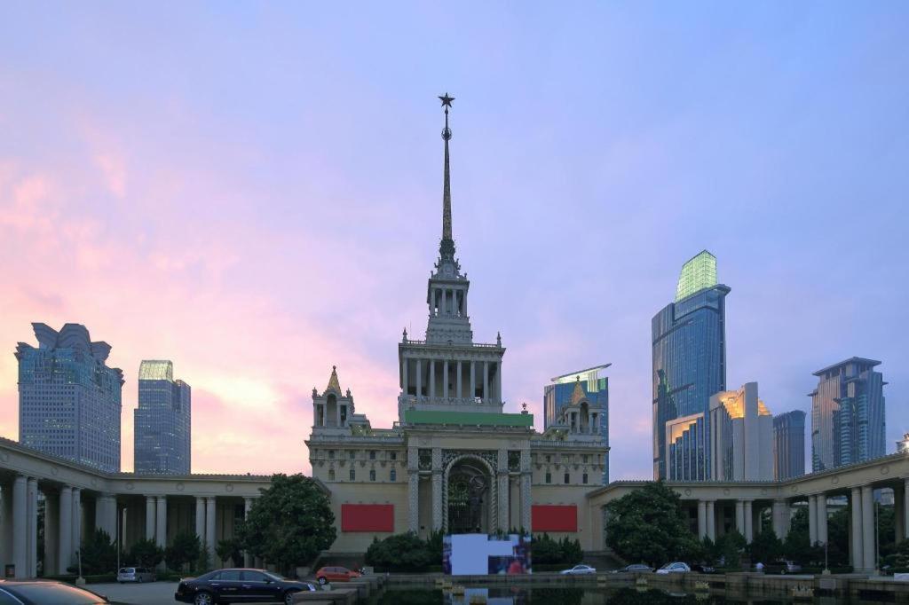 Ji Stadium Hotel
